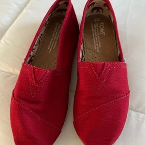 NEW- Women's TOMS